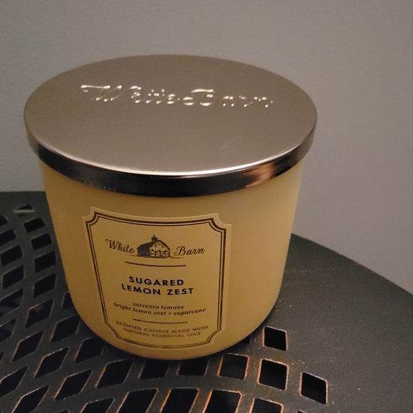 White Barn Other - White Barn Sugared Lemon Zest Candle